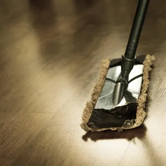 mop